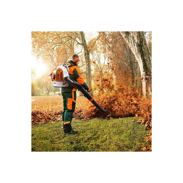Suflanta STIHL BR 700 putere 2.8 kW benzina debit aer 1550 mc/h