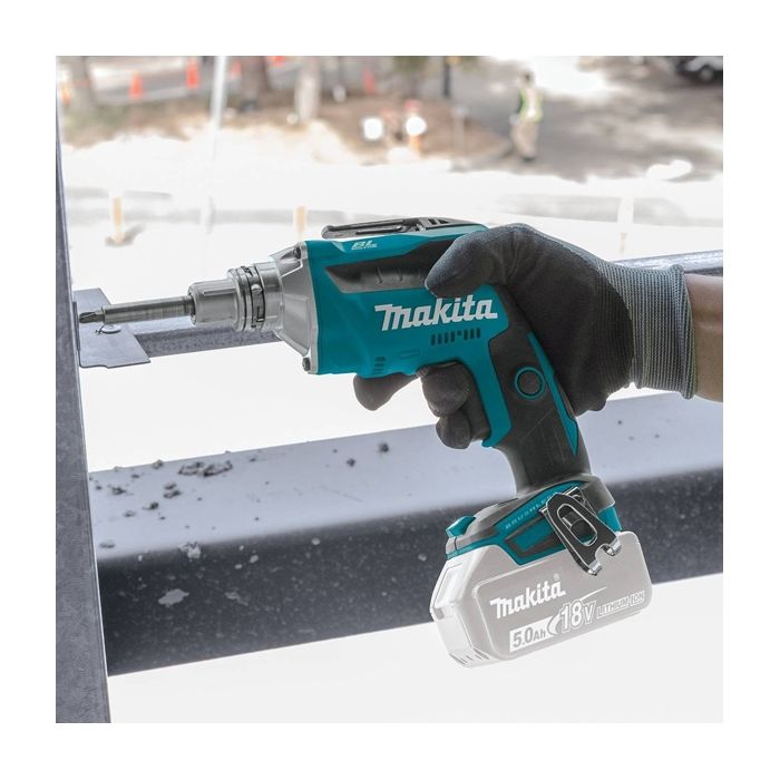 Masina de insurubat Makita DFS452Z Turatie 4000rpm compatibila cu